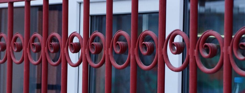 A tervezett barati latogatas es a minden szempontból tokeletes biztonsagi racs - femkorlat.hu